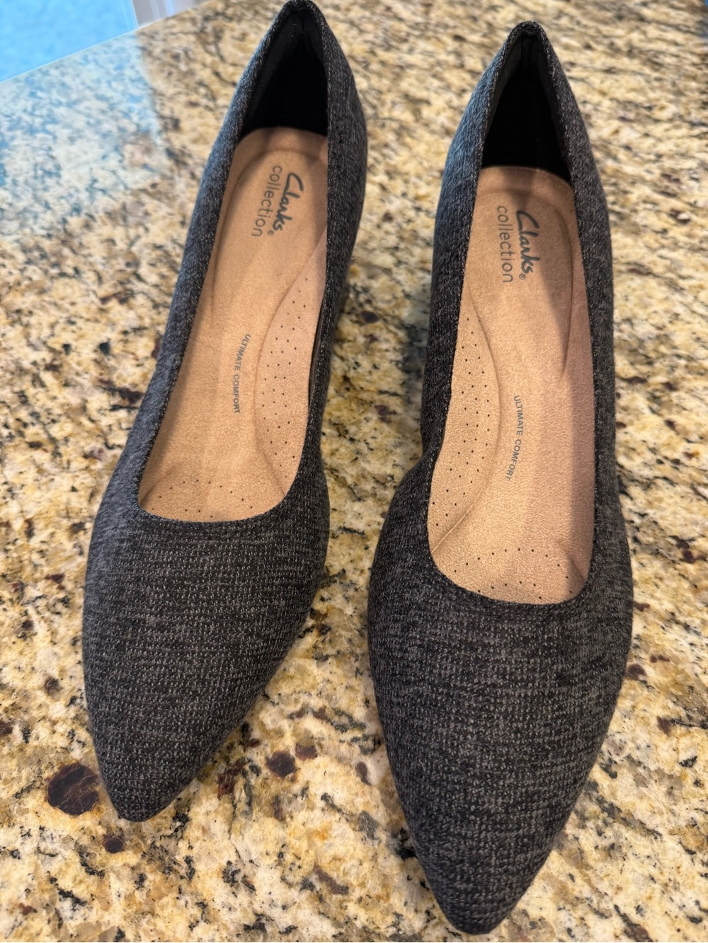 Clarks Ultimate Comfort gray tweed style 2” heels SZ 11 wide